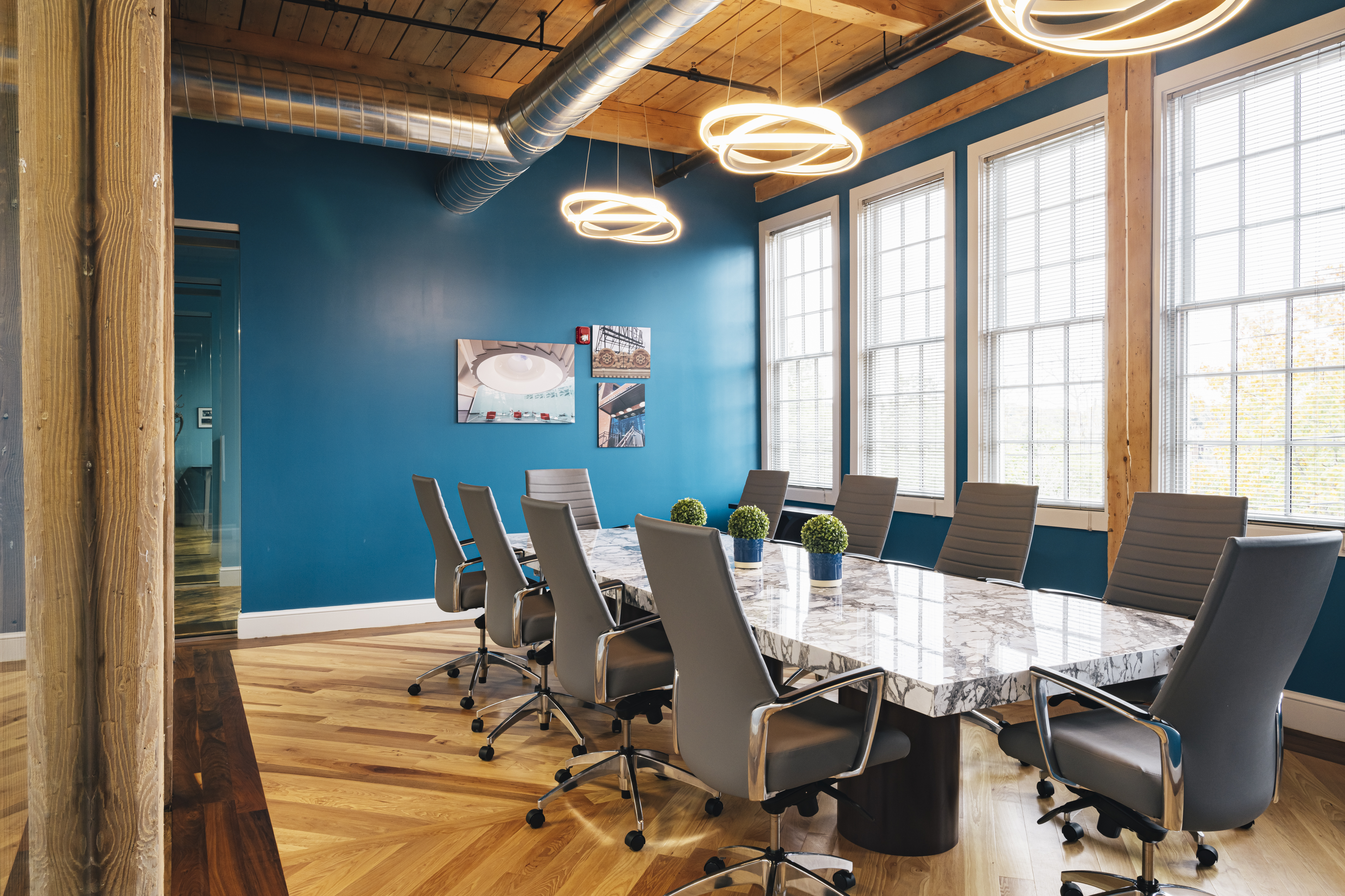 the bridge at camelback ,  phoenix arizona office leasing, colliers, available space, second floor view, elevator connecting to parking