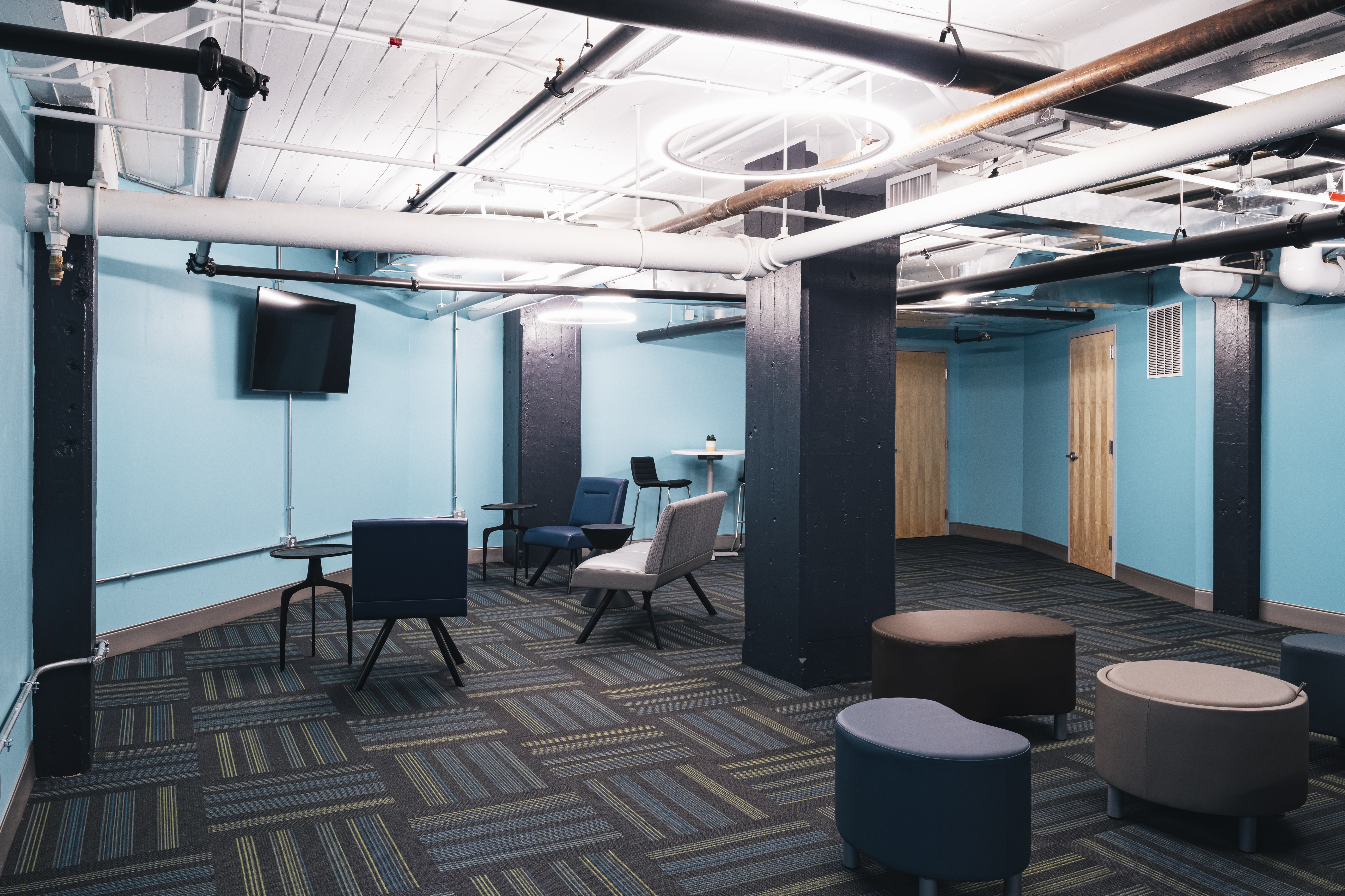 the bridge at camelback ,  phoenix arizona office leasing, colliers, available space, second floor view, elevator connecting to parking