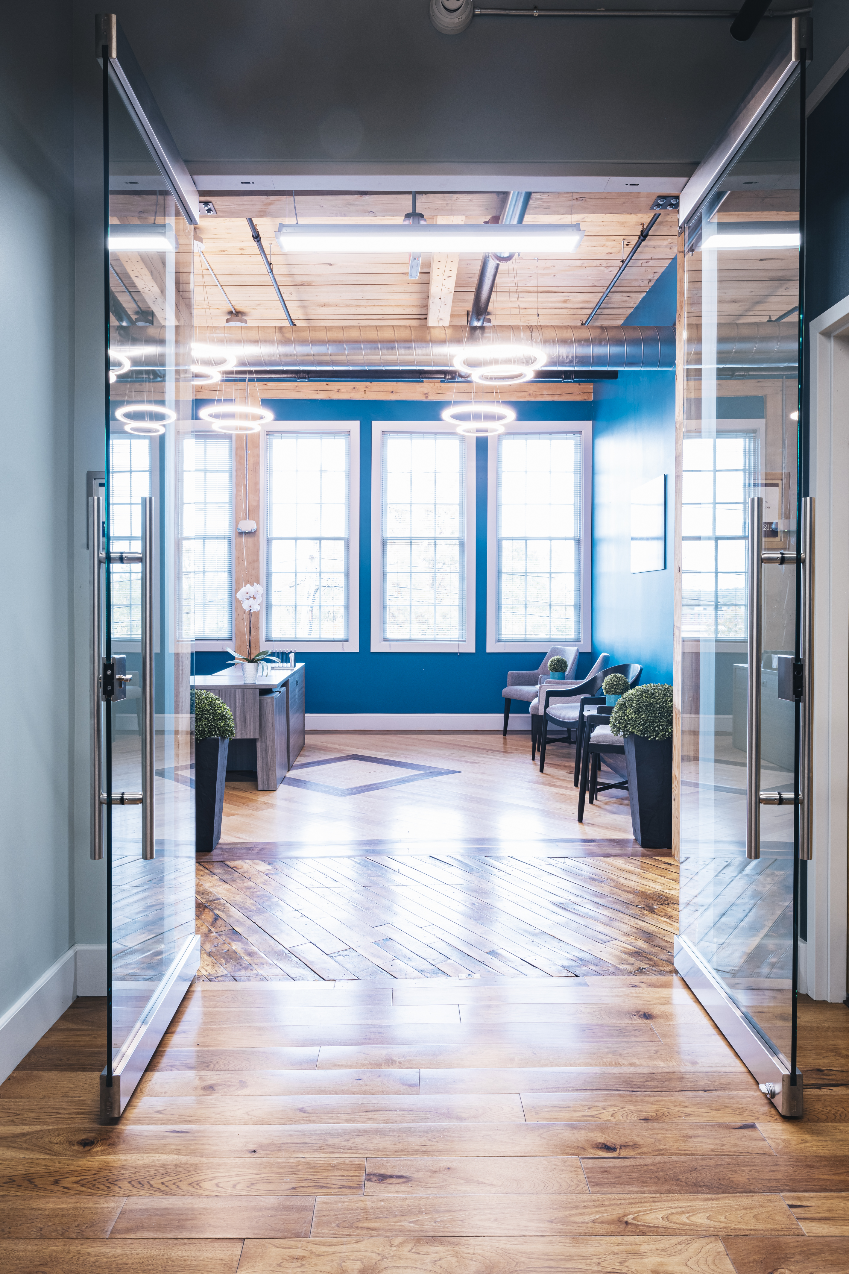 the bridge at camelback ,  phoenix arizona office leasing, colliers, available space, second floor view, elevator connecting to parking