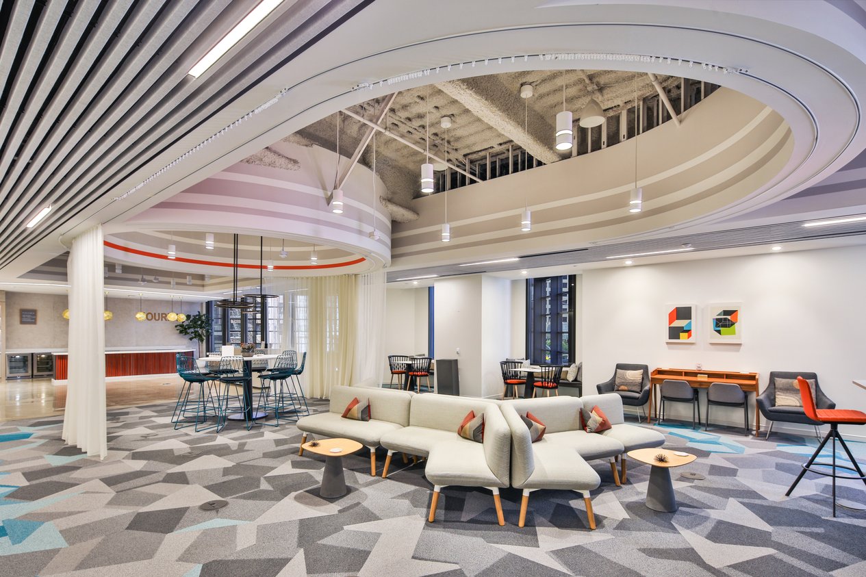 Figueroa at Wilshire