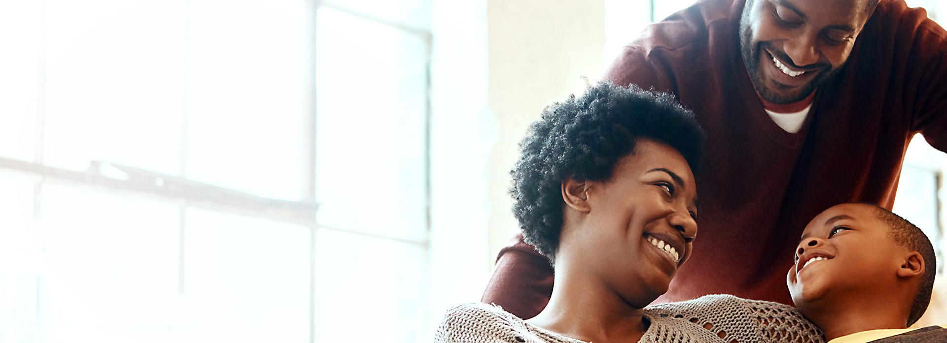 Yime to Smile - 3 Family members
