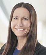 Suzannah Fairbairn, 
Senior Associate, Dubai