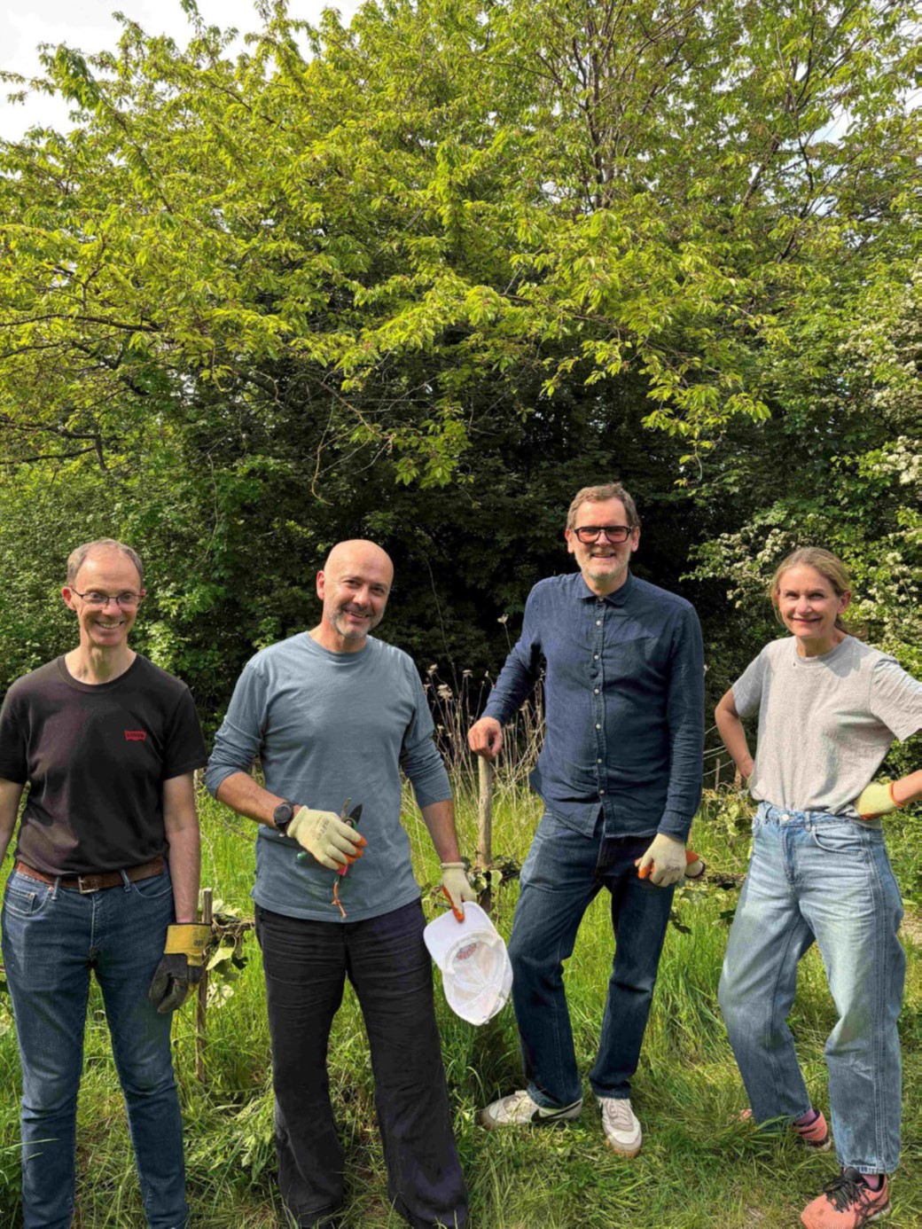 Volunteers helping improve Londons green spaces