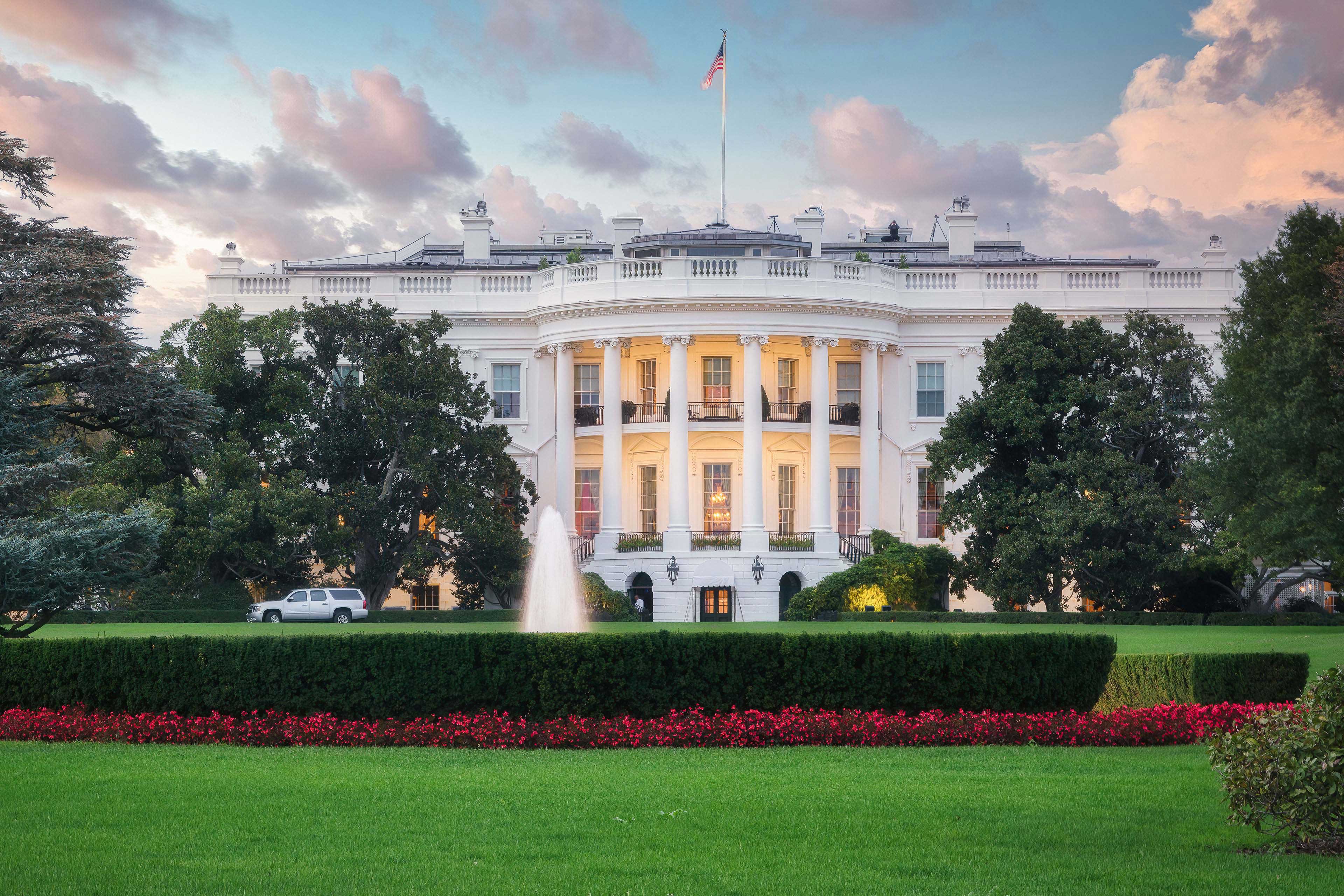 An image of the south portico of the White House in Washington D.C.