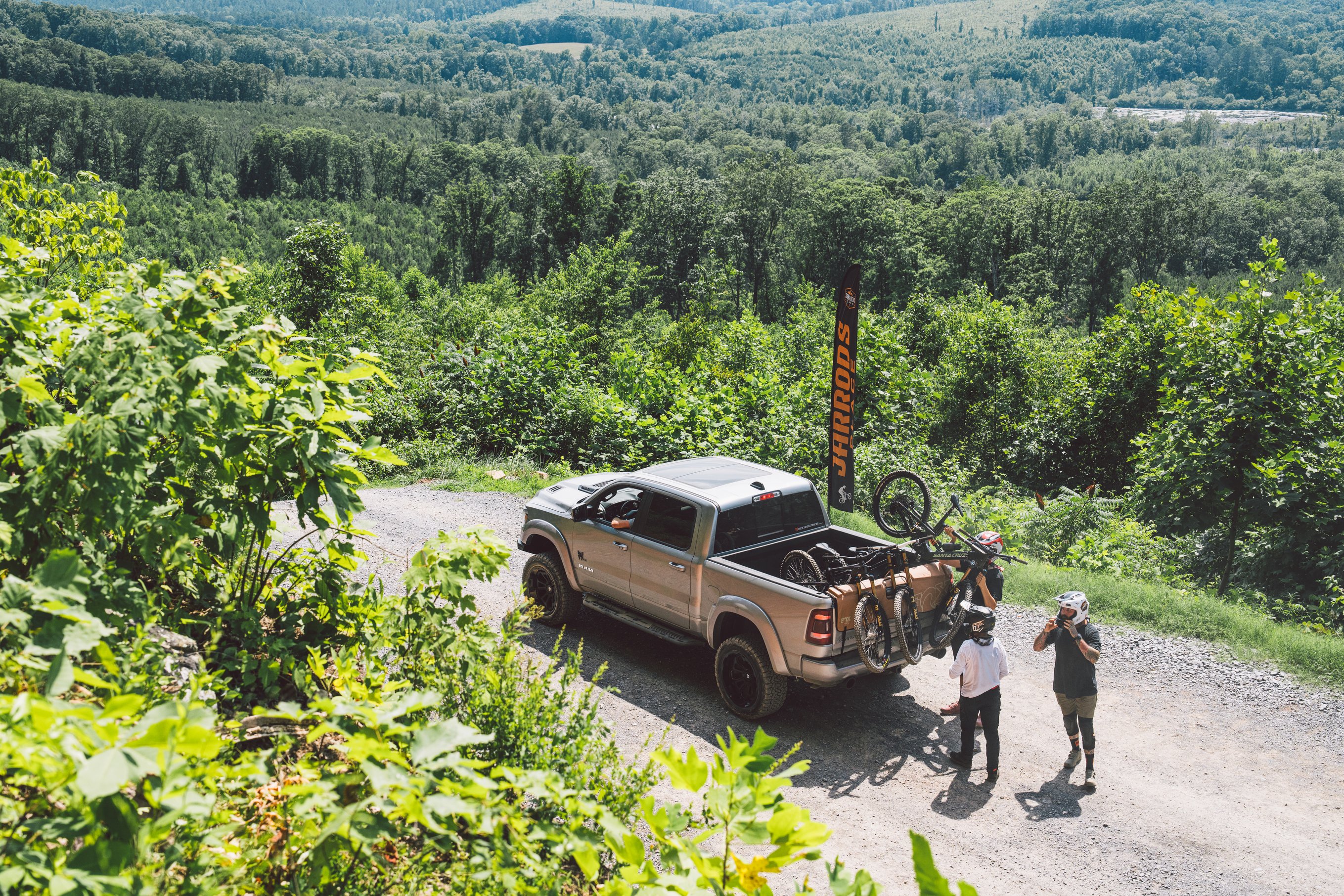 Rocky Ridge Ram 1500 - Exterior 1
