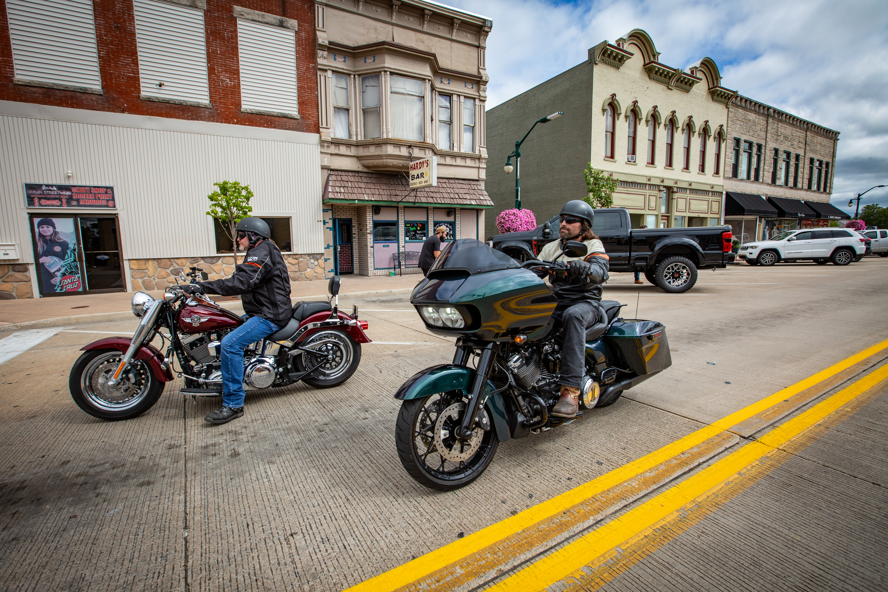 Play Video - harley-davison trucks