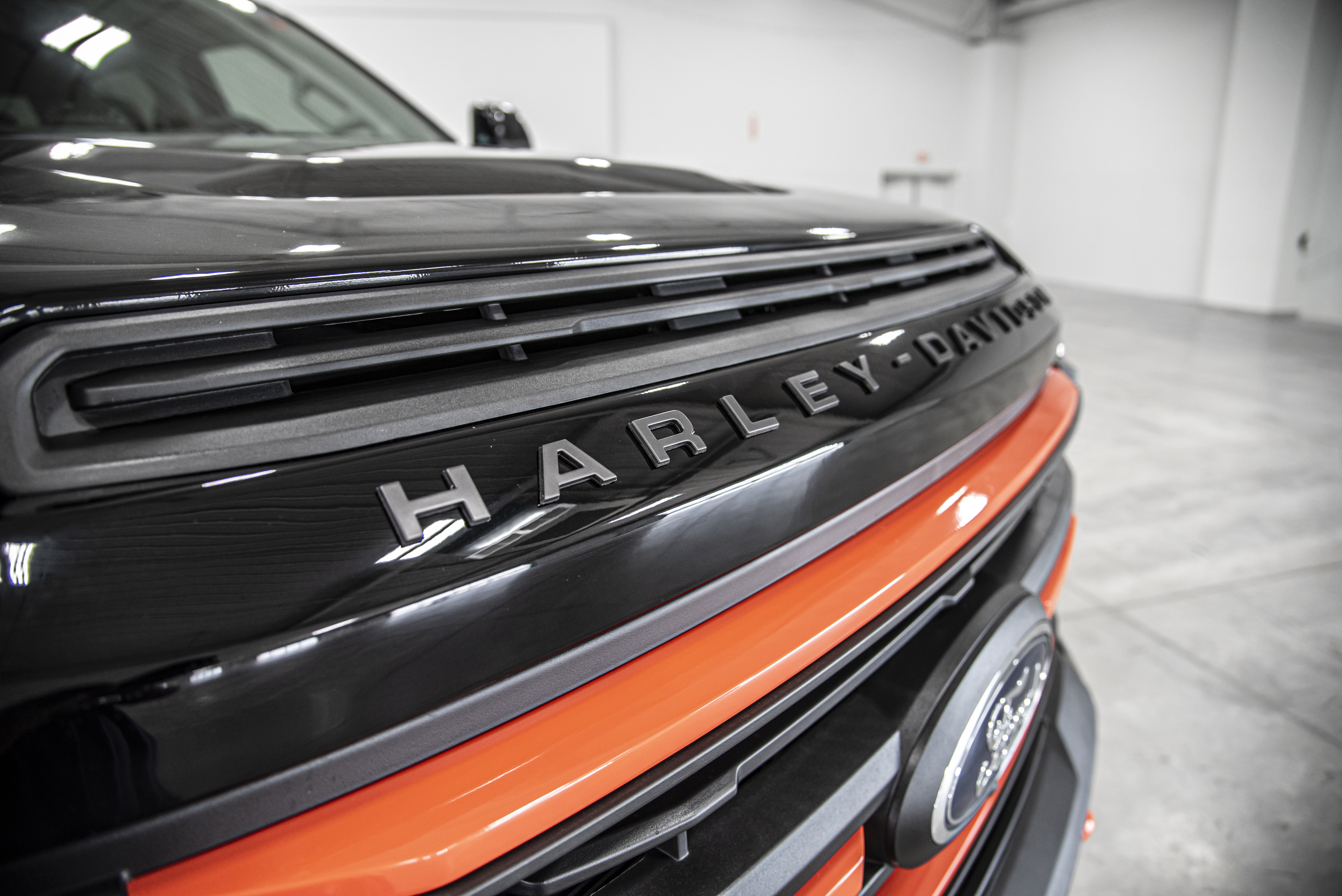 Harley-davidson trucks. Custom Hood with Vent Insert - fox factory vehicles