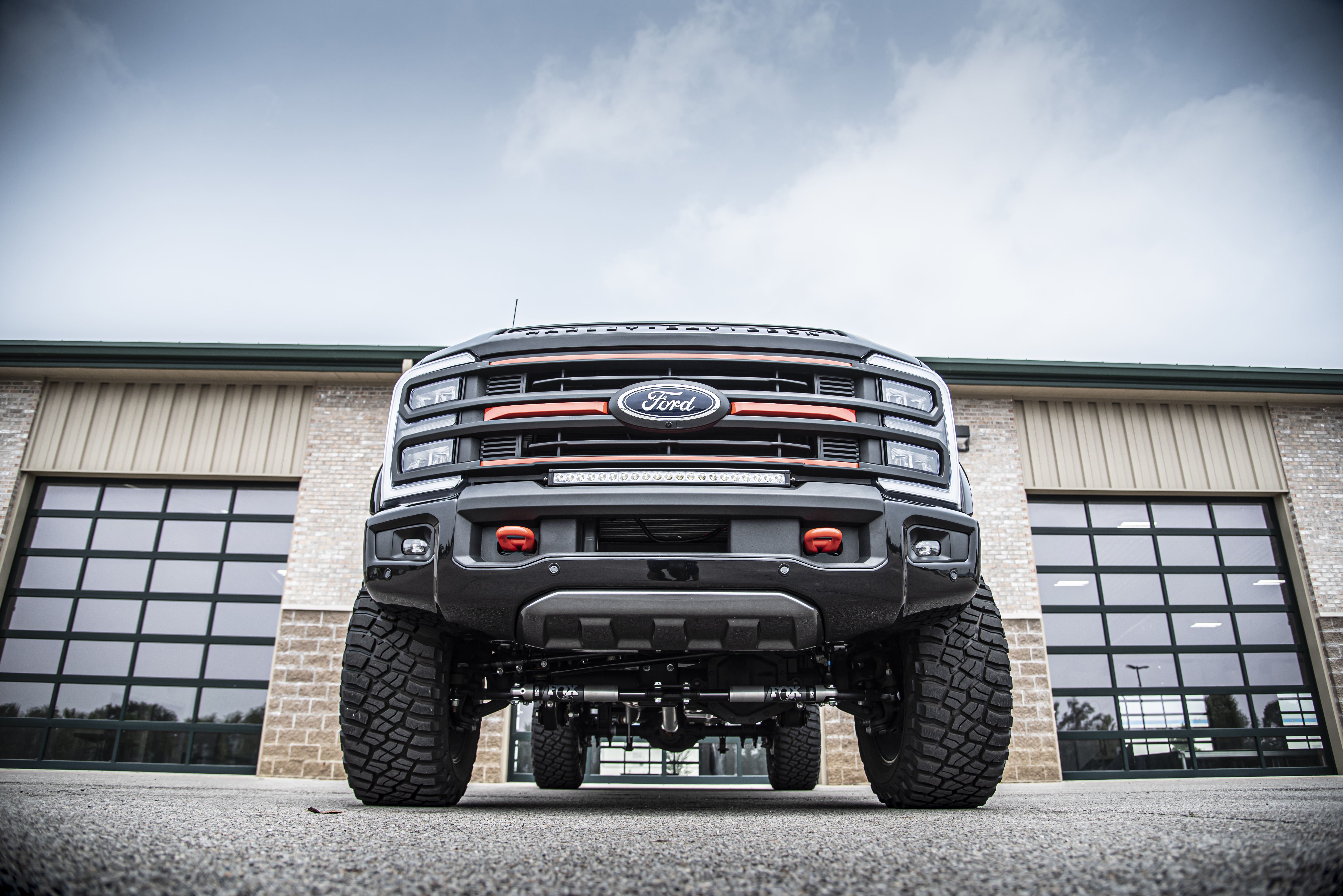 Harley-davidson Front Bumper with Accented Skid Plate - fox factory vehicles