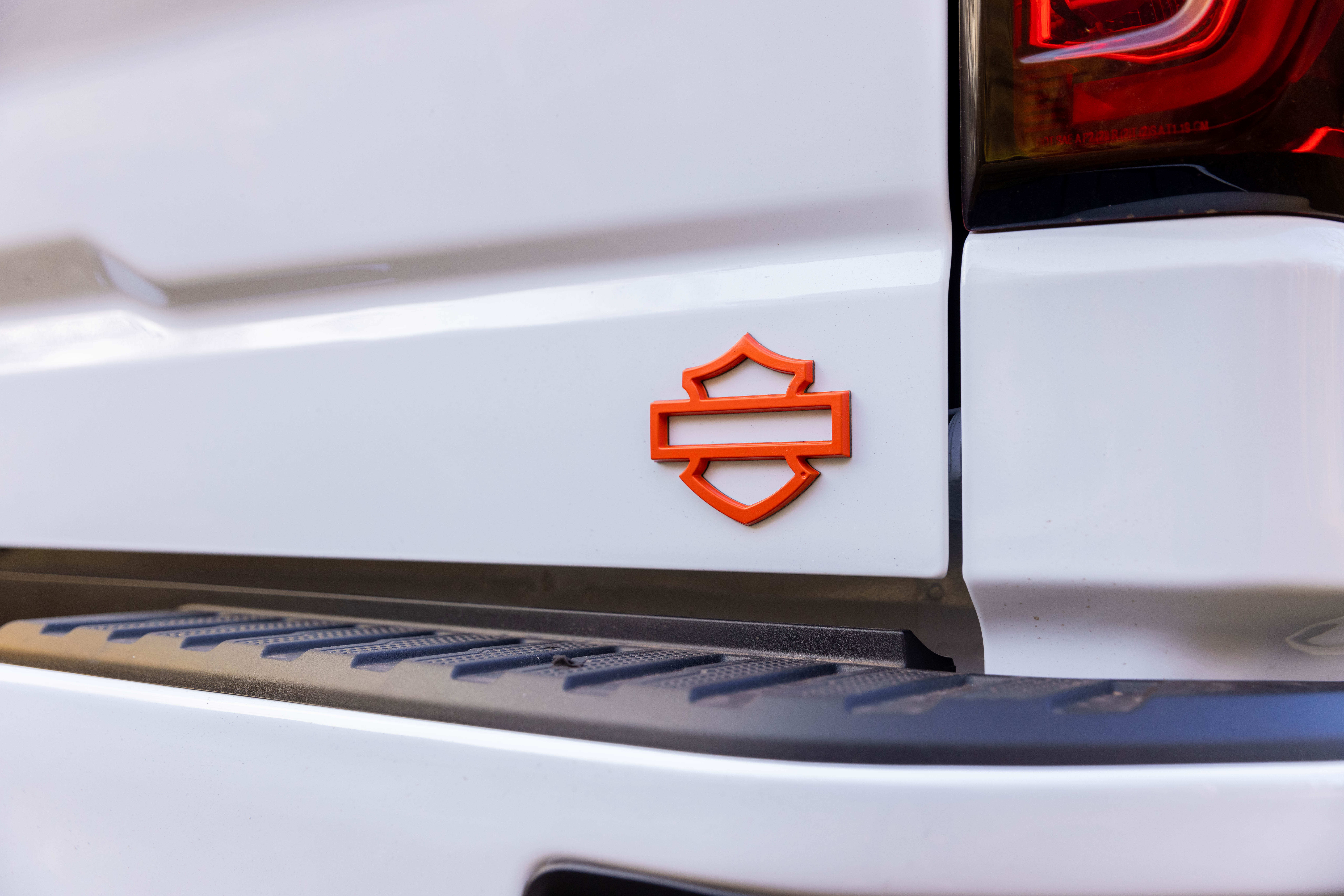 MultiProTM tailgate with Harley-davidson trucks badge cladding    