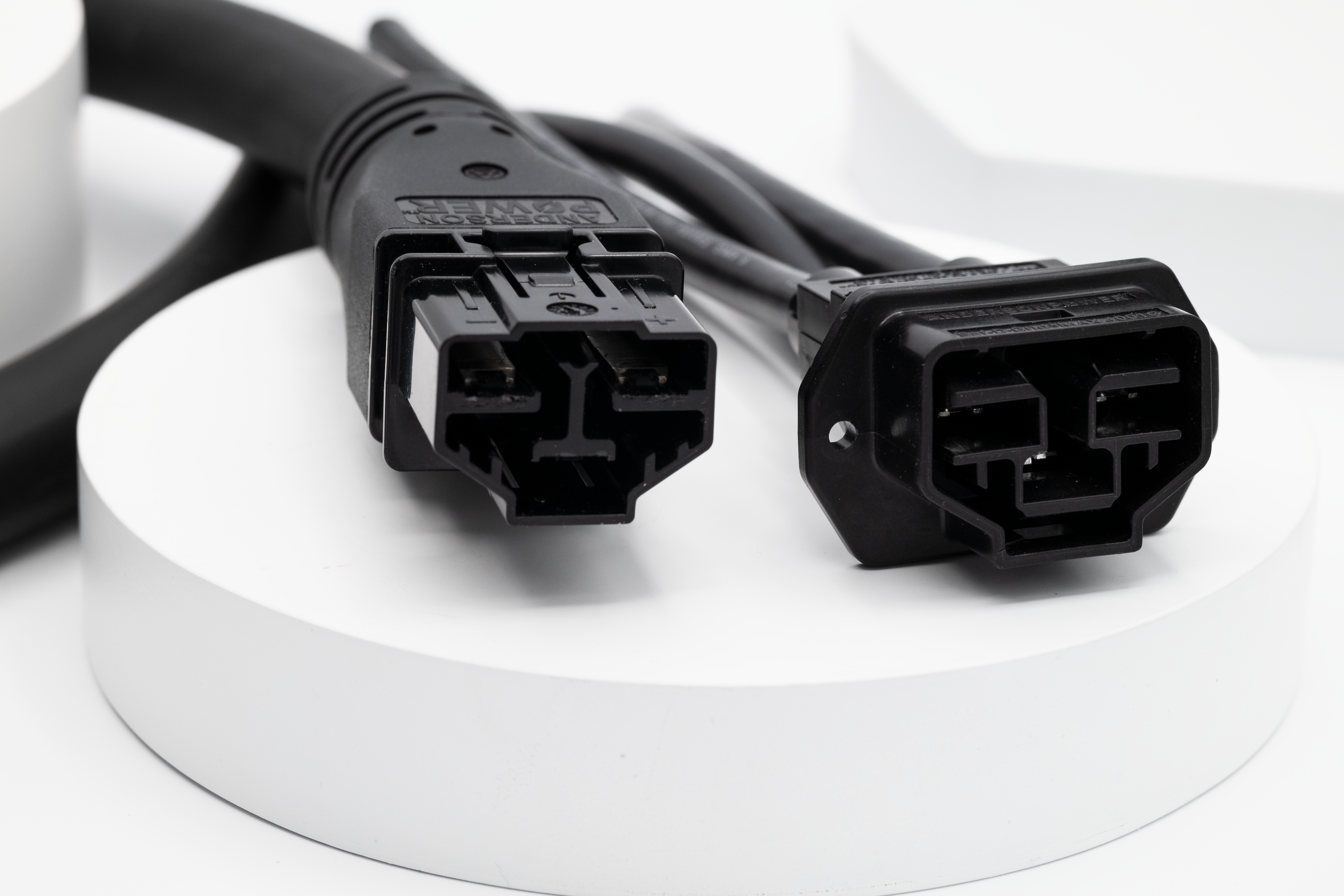 An image of a Saf-D-Grid Max connector on a white background
