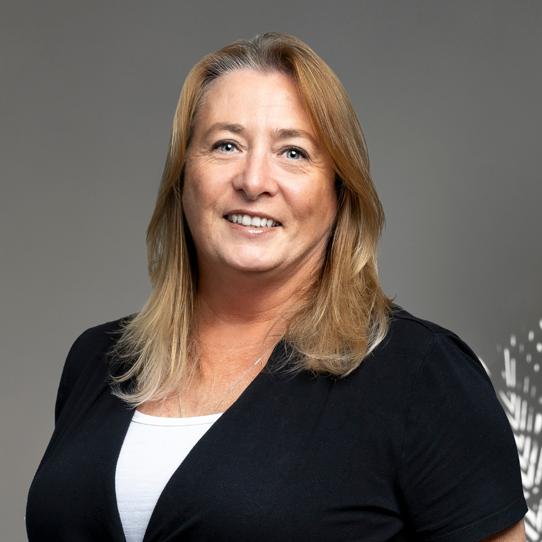 Tracey Topp  headshot