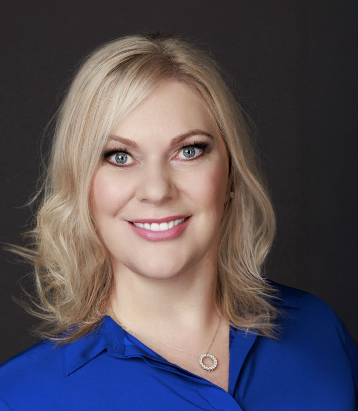 Helen Fry  headshot