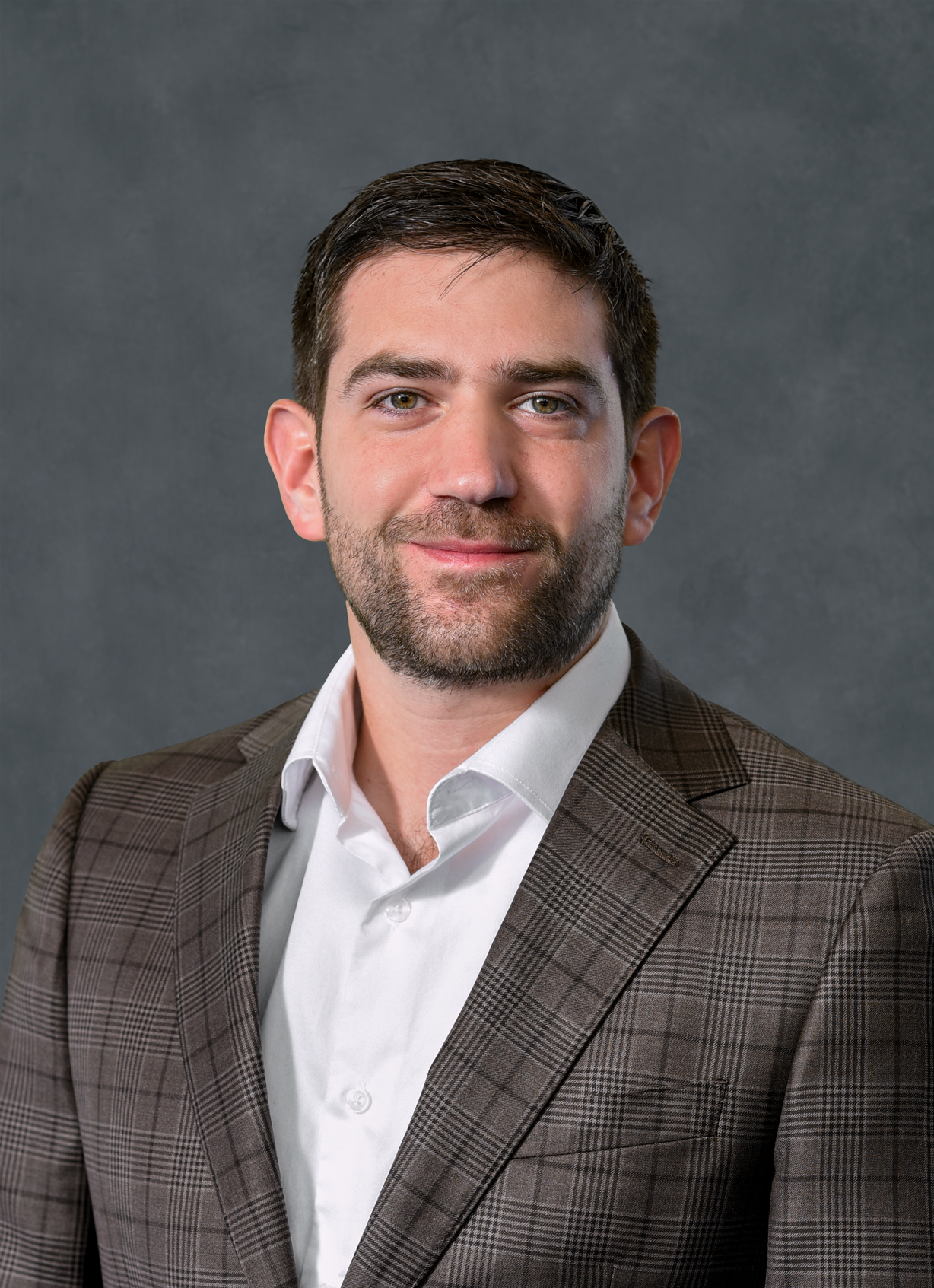 Nick DelVino headshot