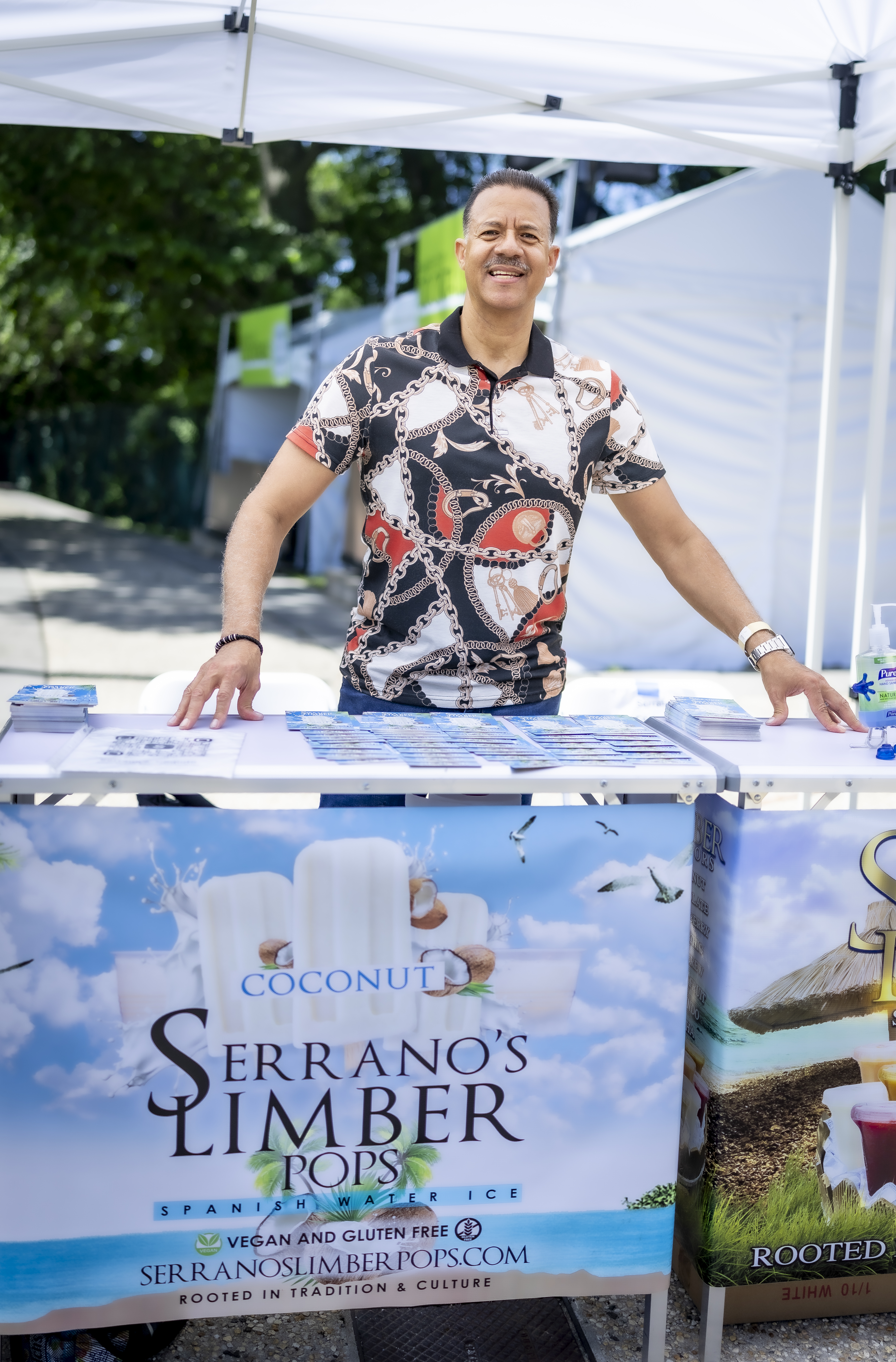 Richard Serrano at his food stand